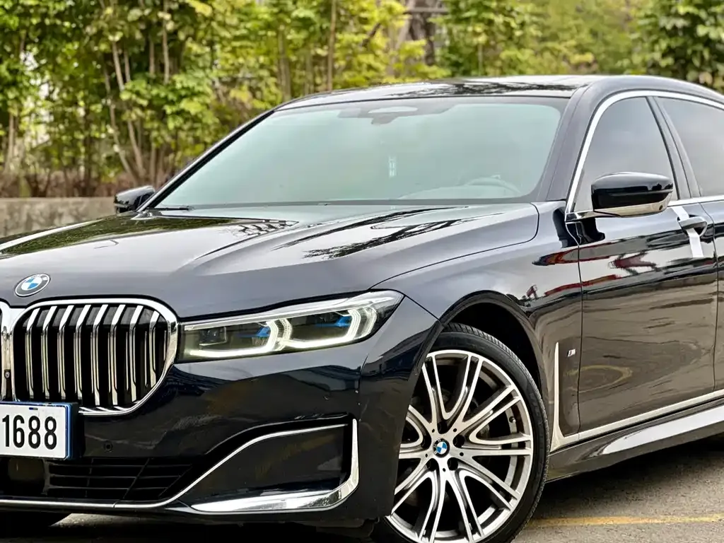 BMW 7 Series — фото 7