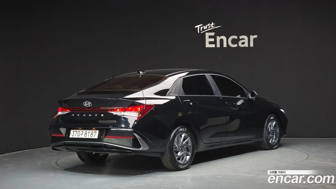 Hyundai AVANTE — фото 2