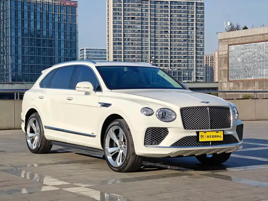 Bentley Bentayga — фото 8