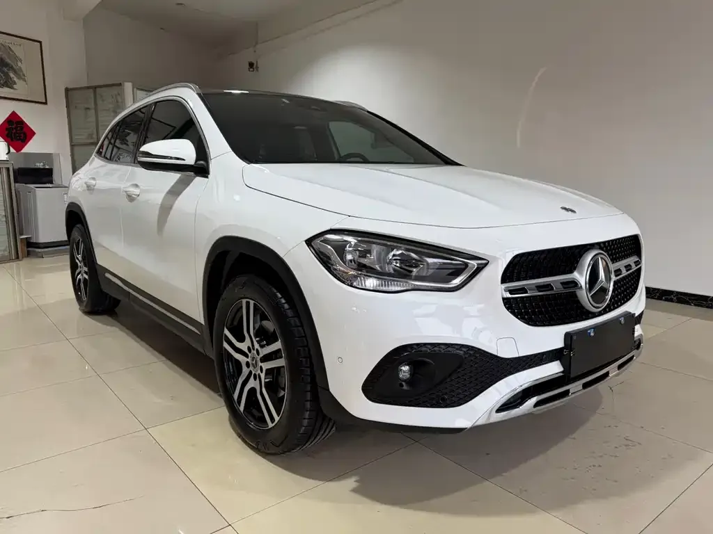 Mercedes-Benz GLA — фото 6