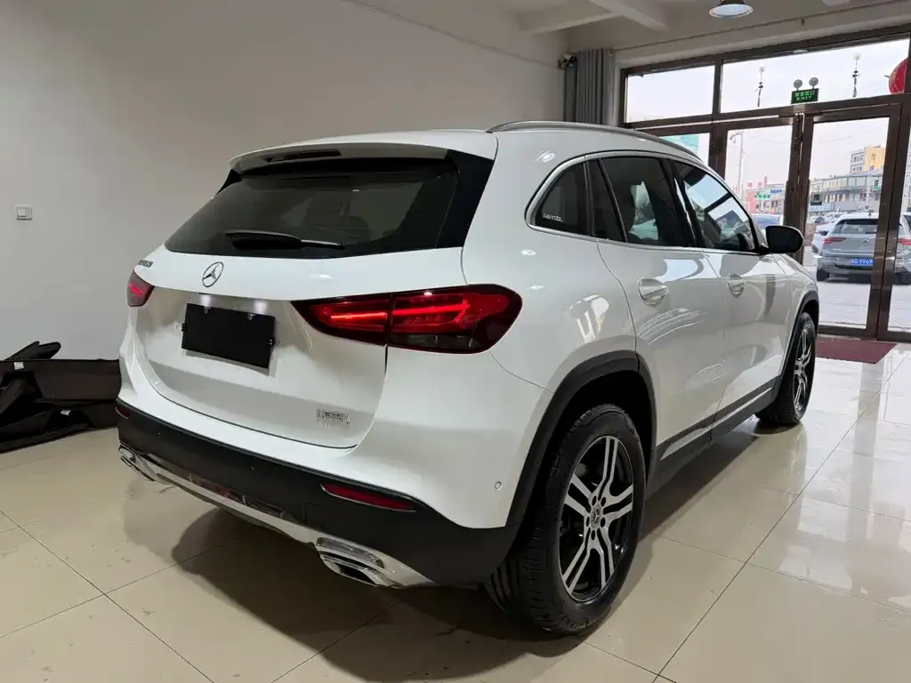 Mercedes-Benz GLA — фото 3