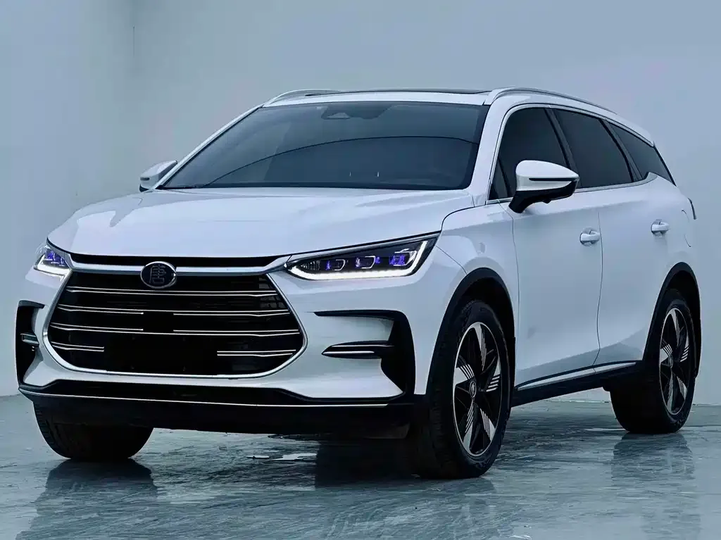BYD Tang New Energy — фото 1