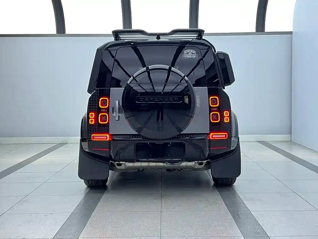 Land Rover Defender — фото 5