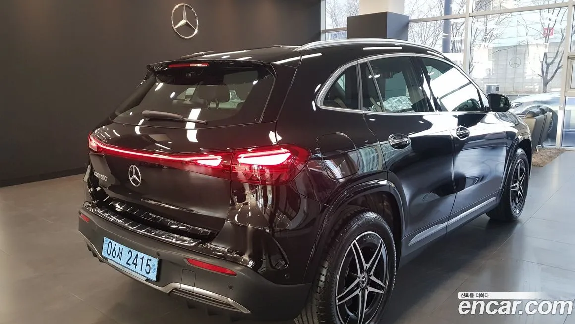 Mercedes-Benz EQA — фото 10