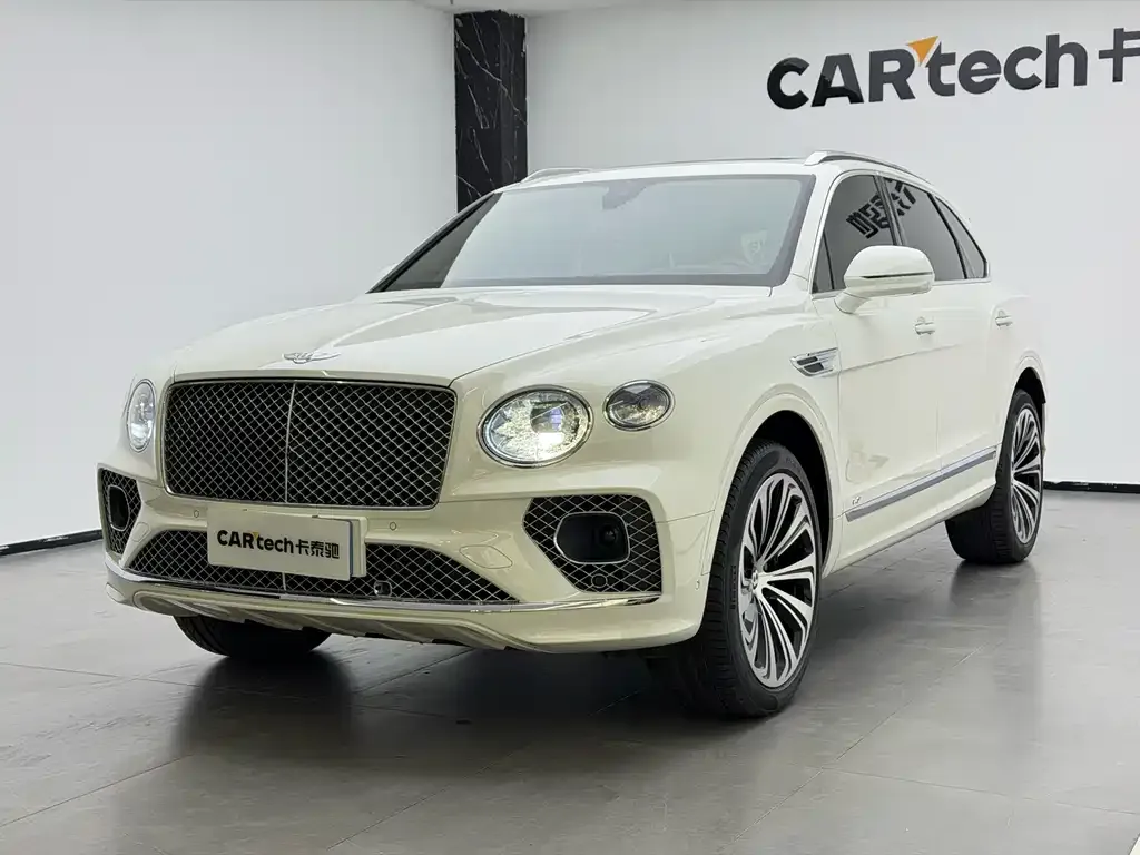 Bentley Bentayga — фото 1