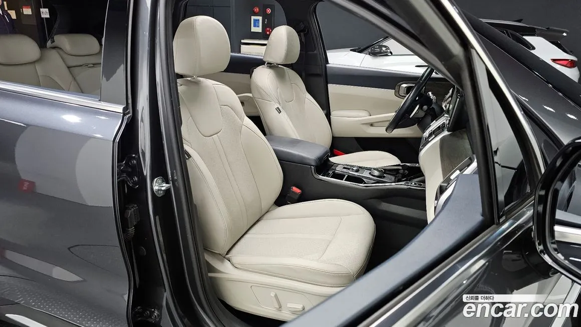 Kia Sorento — фото 9