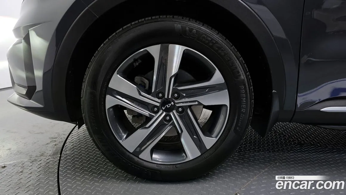 Kia Sorento — фото 10