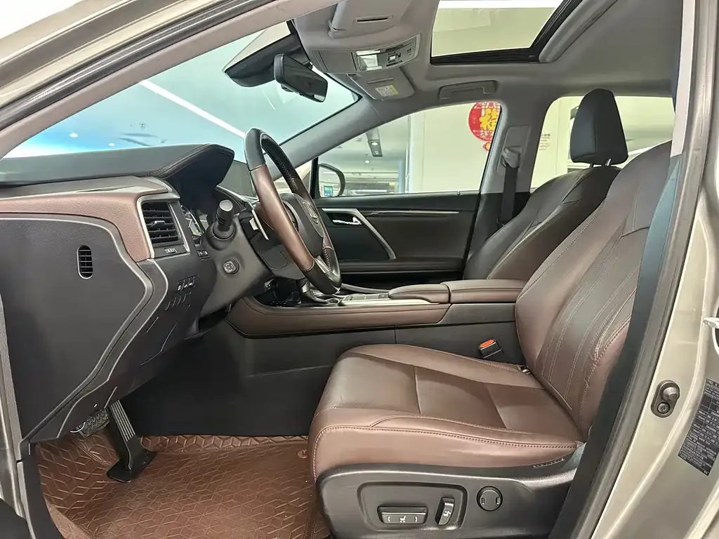 Lexus RX — фото 9