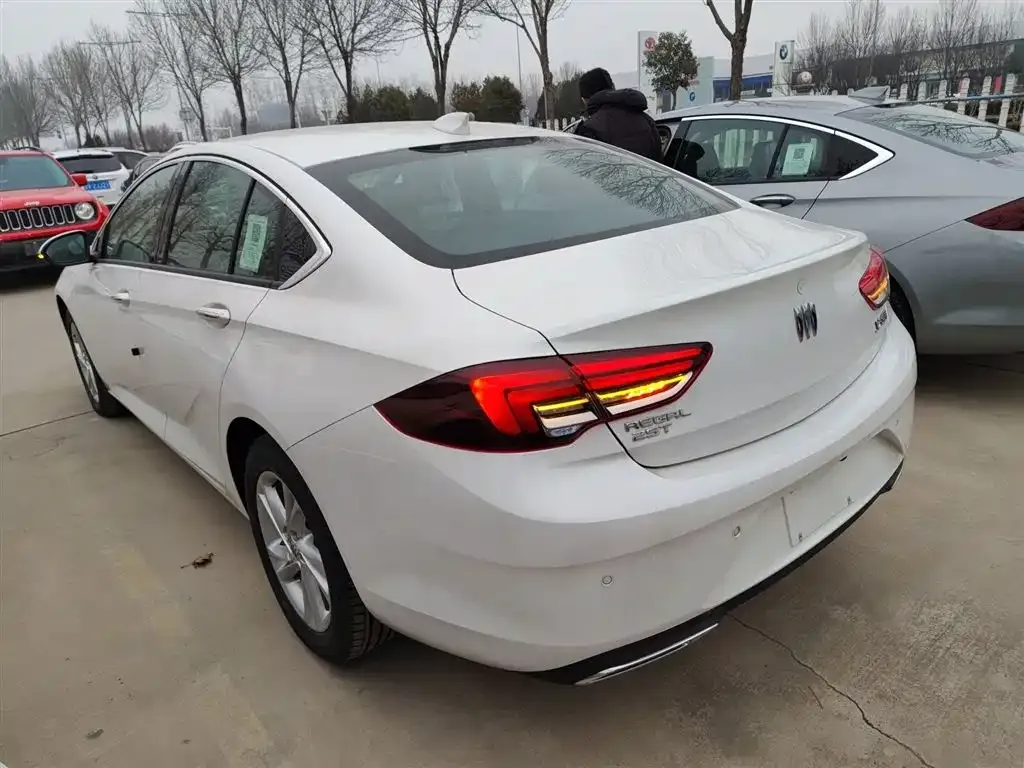 Buick Regal — фото 2
