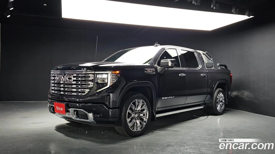 GMC Sierra — фото 1