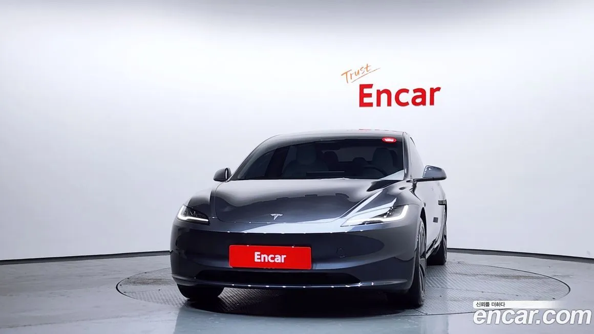 Tesla Model 3 — фото 2