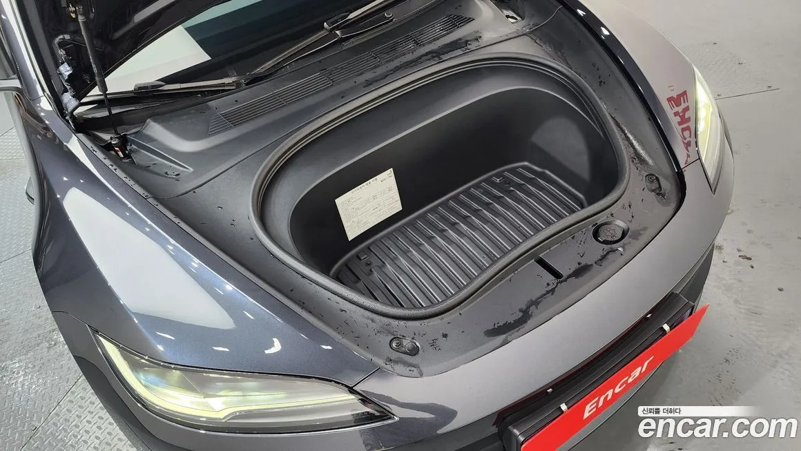 Tesla Model 3 — фото 10