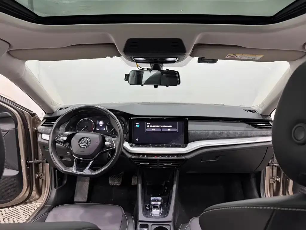 Skoda Octavia — фото 3