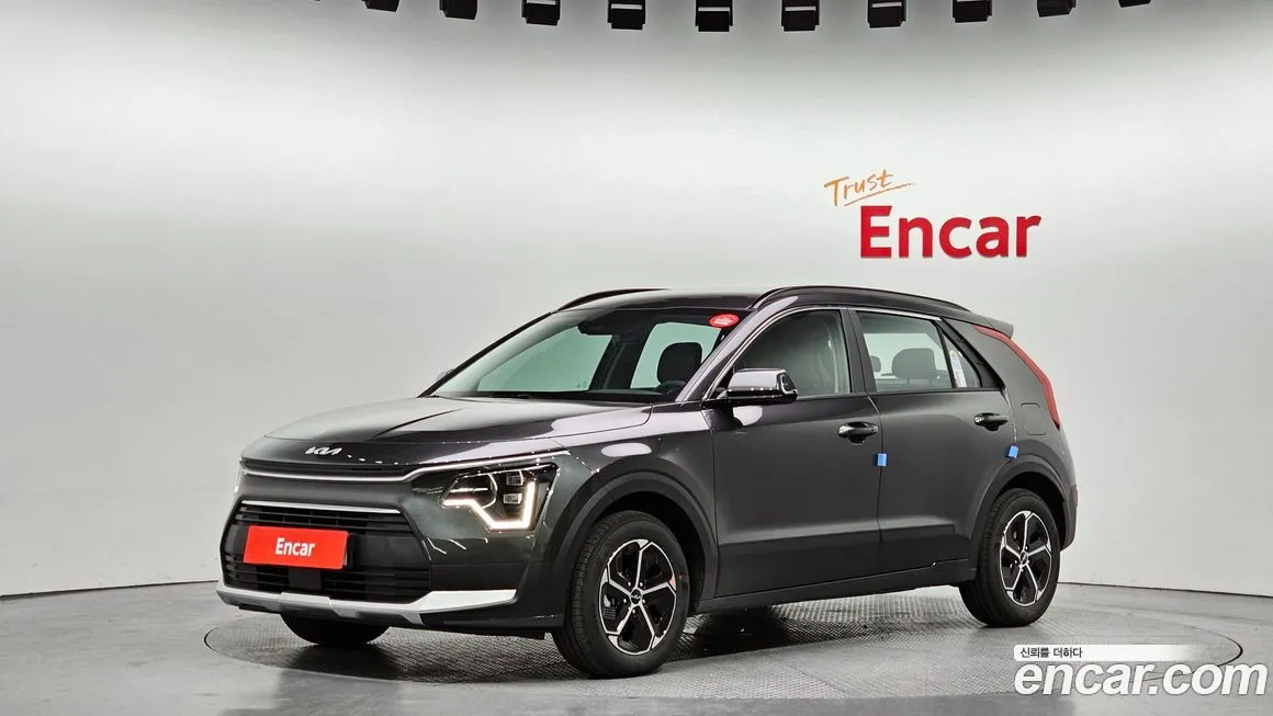 Kia Niro — фото 1