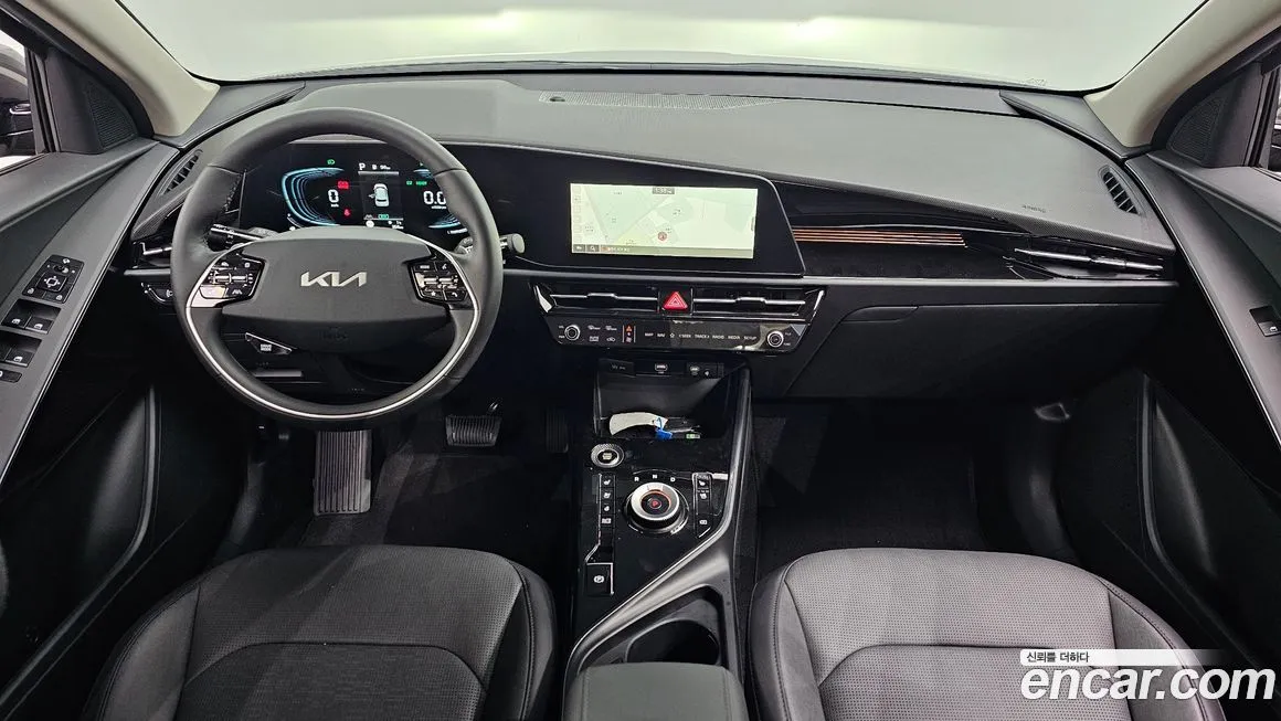 Kia Niro — фото 9