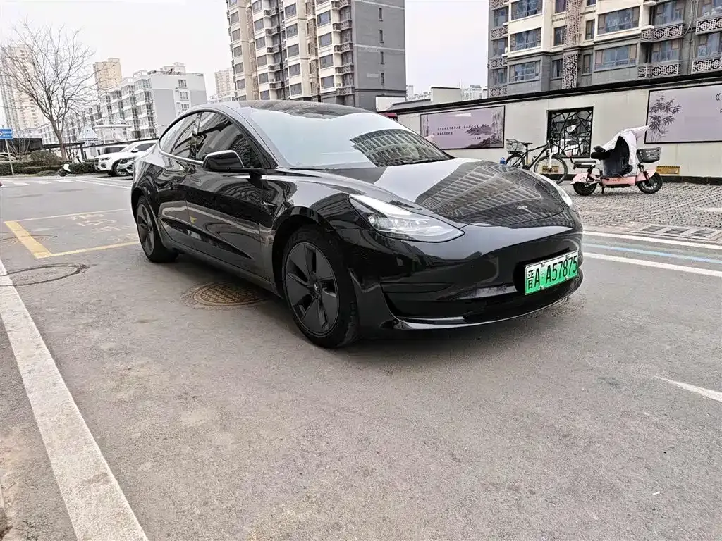 Tesla Model 3 — фото 8