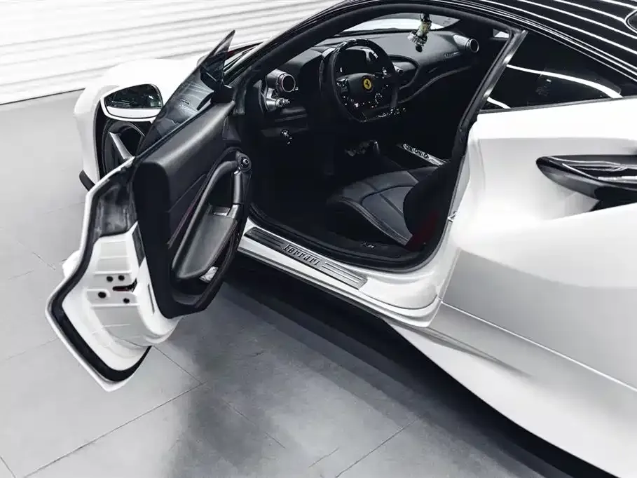 Ferrari F8 — фото 5