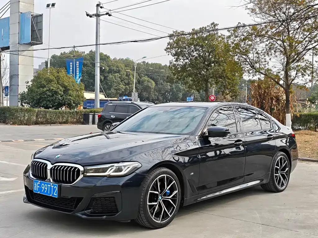 BMW 5 Series (Import) — фото 1