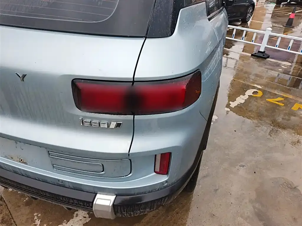Geely Icon — фото 10