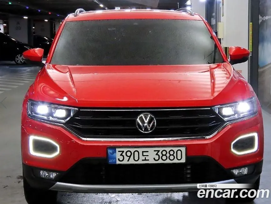 Volkswagen T-Roc — фото 6