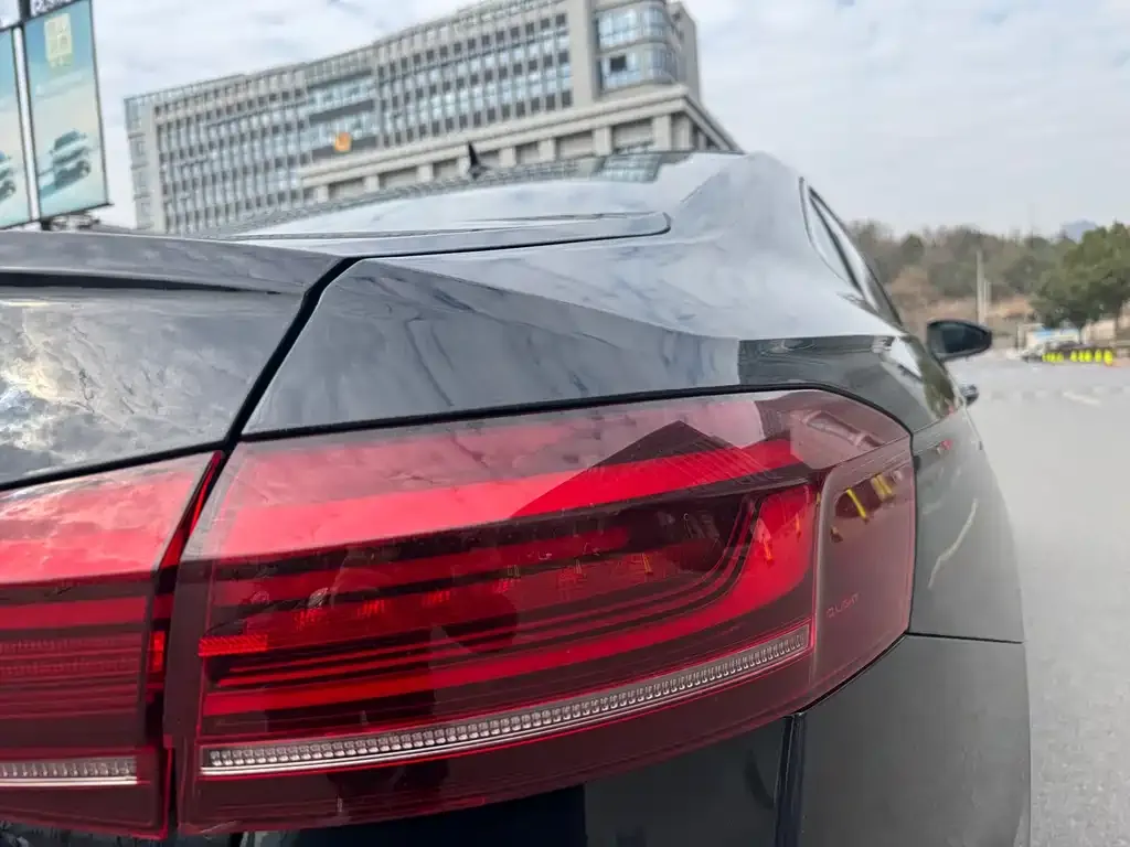 Volkswagen Passat — фото 2