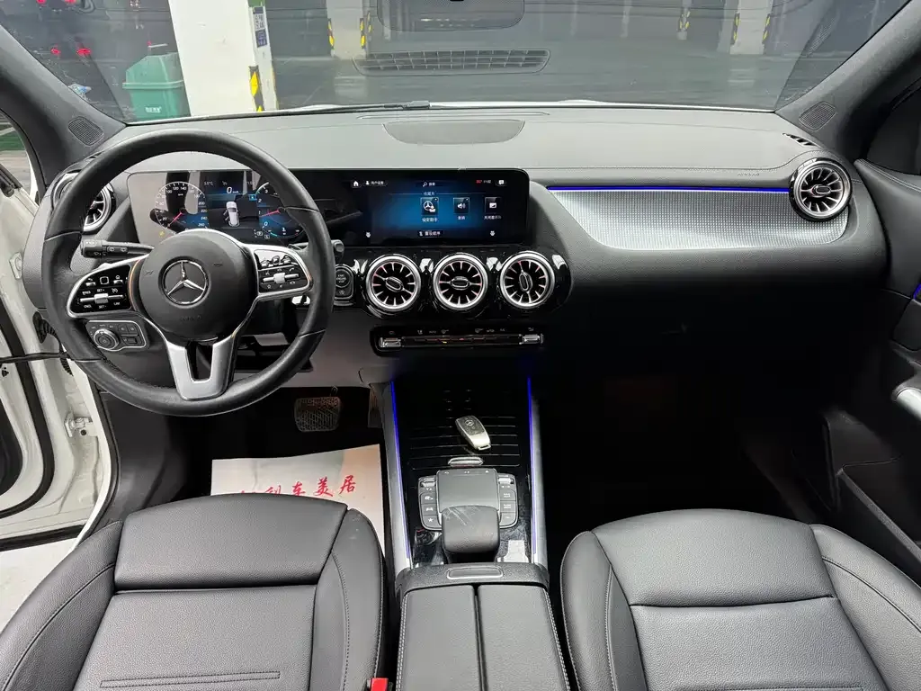 Mercedes-Benz GLA — фото 10