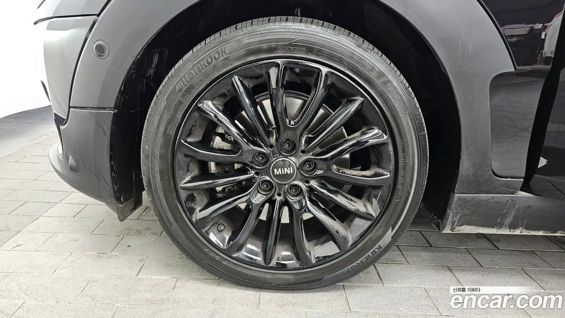 Mini Clubman — фото 10