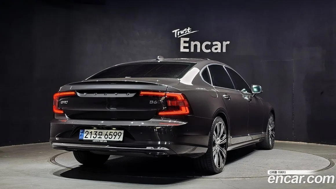 Volvo S90 — фото 4