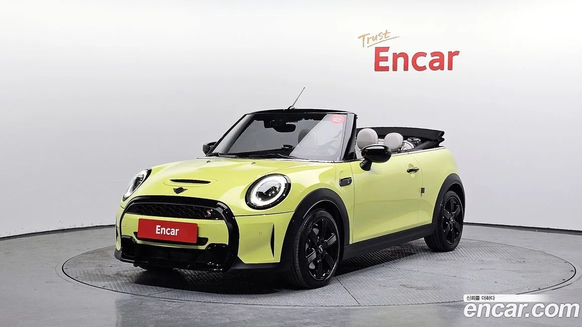 Mini Cooper Convertible — фото 1