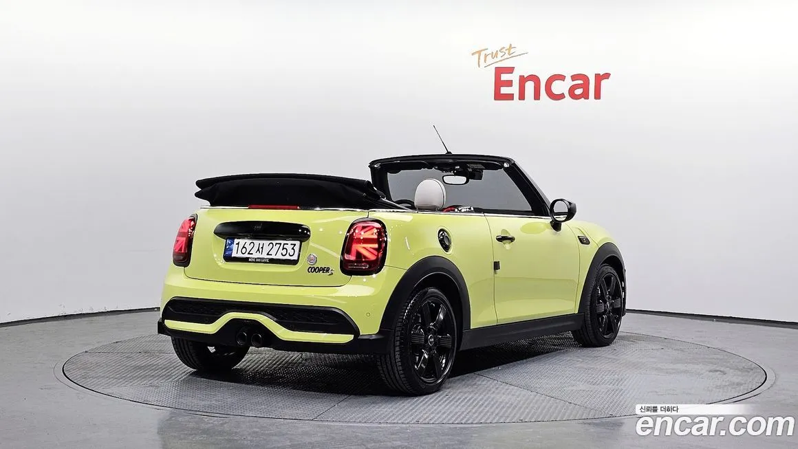 Mini Cooper Convertible — фото 9