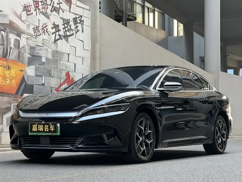 BYD Han — фото 1