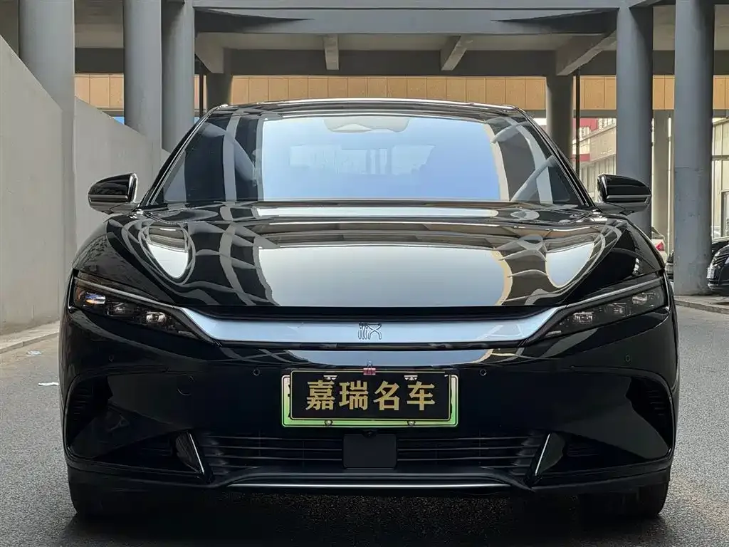 BYD Han — фото 4