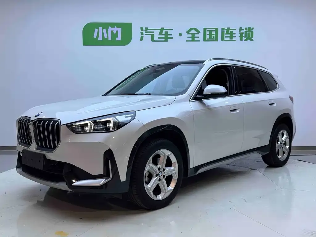 BMW X1 — фото 1
