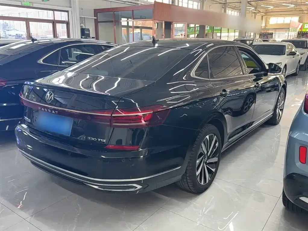 Volkswagen Passat — фото 4