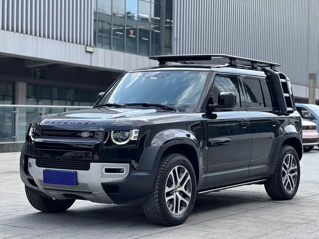 Land Rover Defender — фото 1