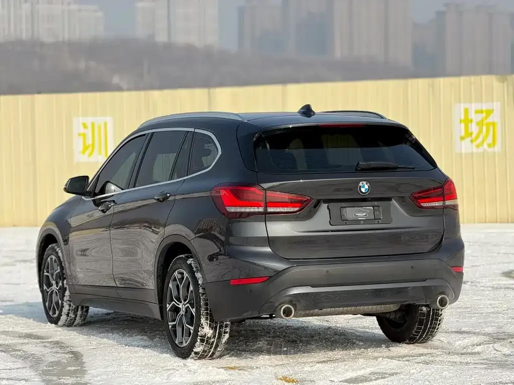 BMW X1 — фото 3