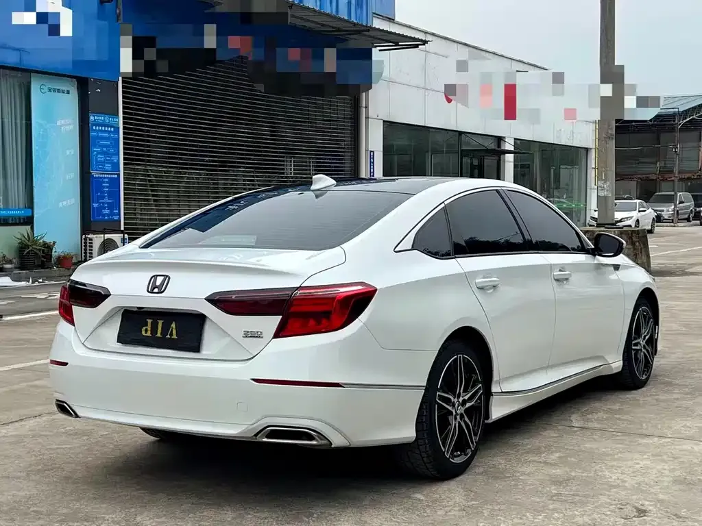 Honda Inspire — фото 5