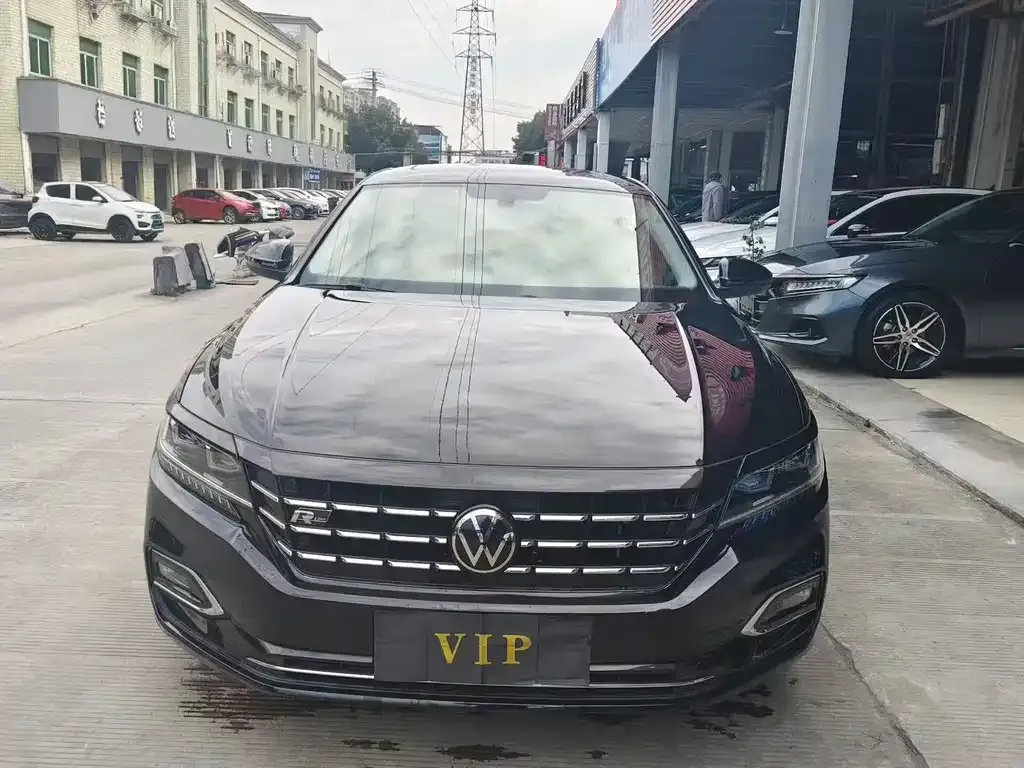 Volkswagen Passat — фото 10