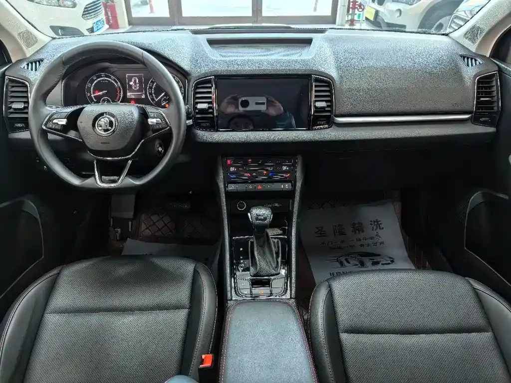 Skoda Karoq — фото 7