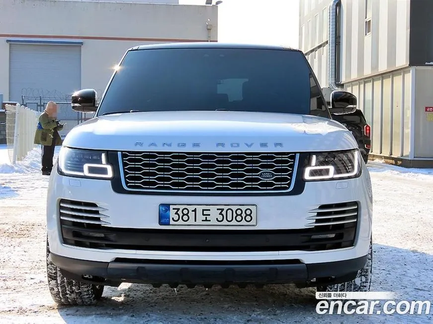Land Rover Range Rover — фото 1
