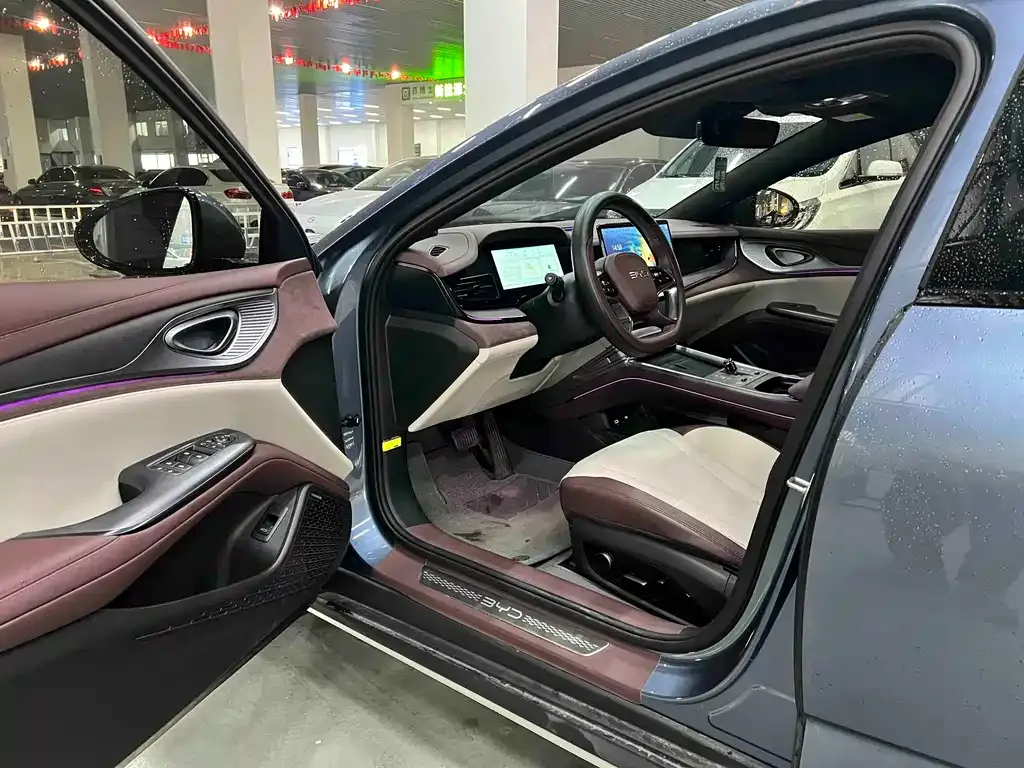 BYD Seal — фото 7