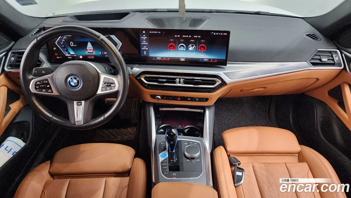 BMW i4 — фото 7