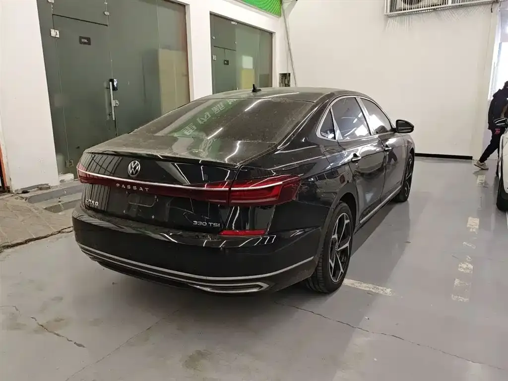 Volkswagen Passat — фото 2