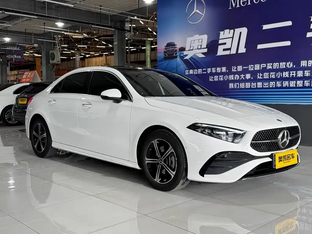Mercedes-Benz A-Class — фото 1