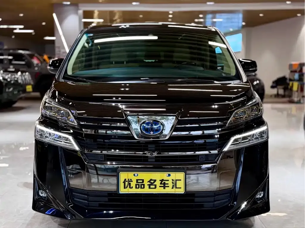 Toyota Vellfire — фото 4