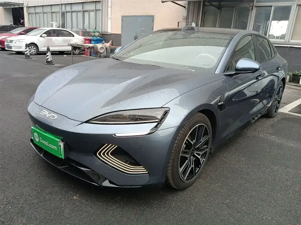 BYD Seal — фото 1