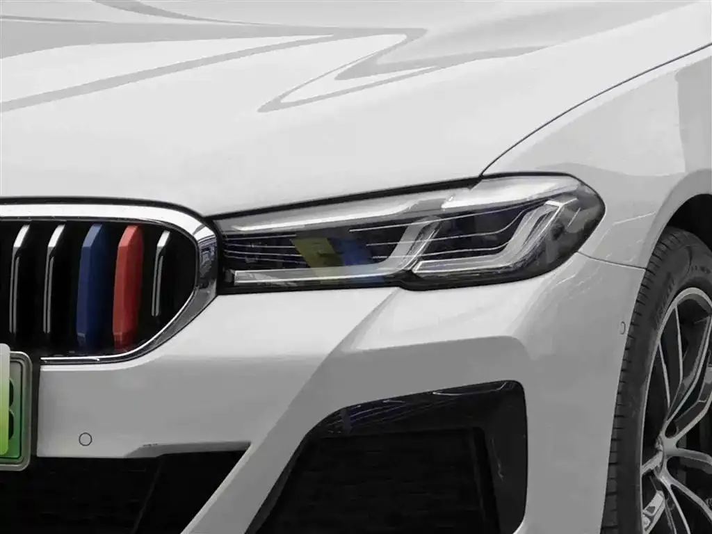 BMW 5 Series New Energy — фото 2