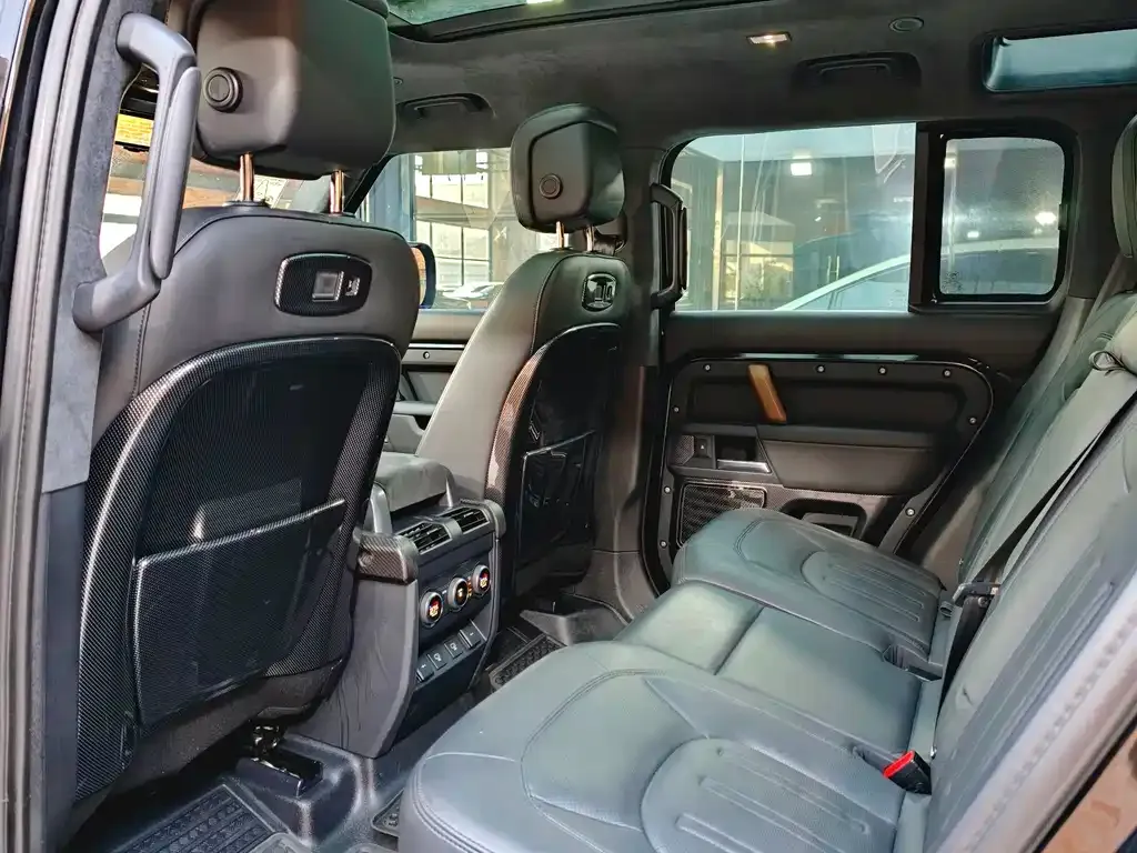 Land Rover Defender — фото 3