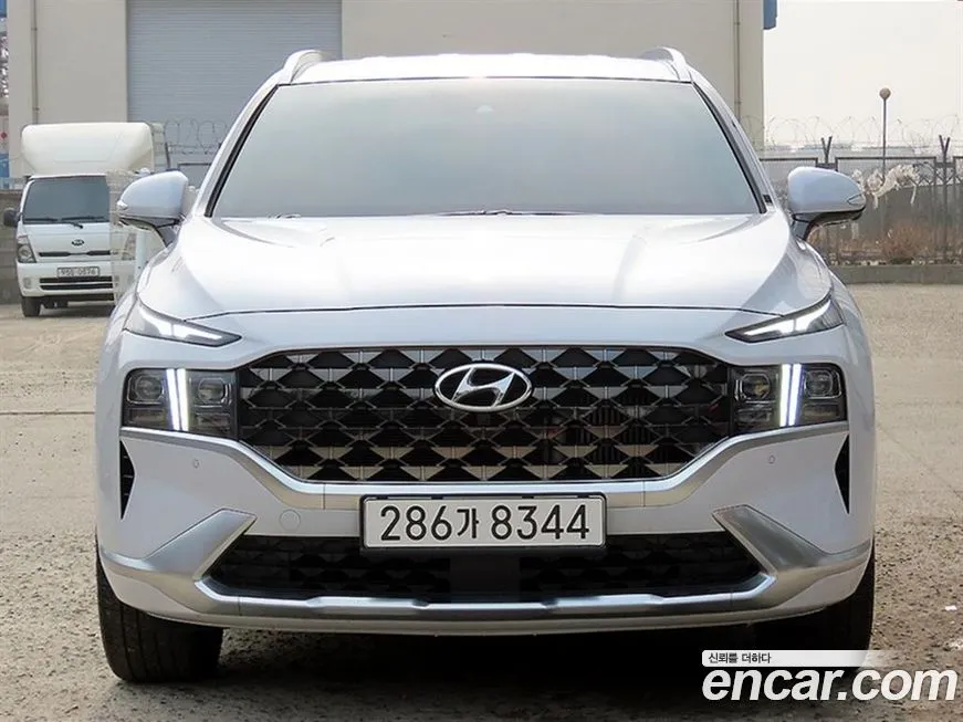 Hyundai Santafe — фото 1