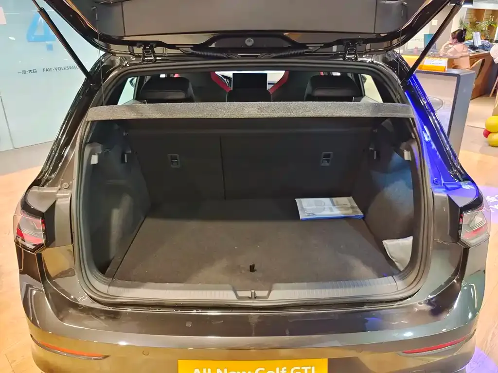 Volkswagen Golf GTI — фото 2